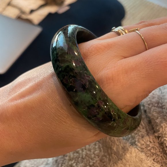 Vintage Jade Bracelet - Picture 4 of 4